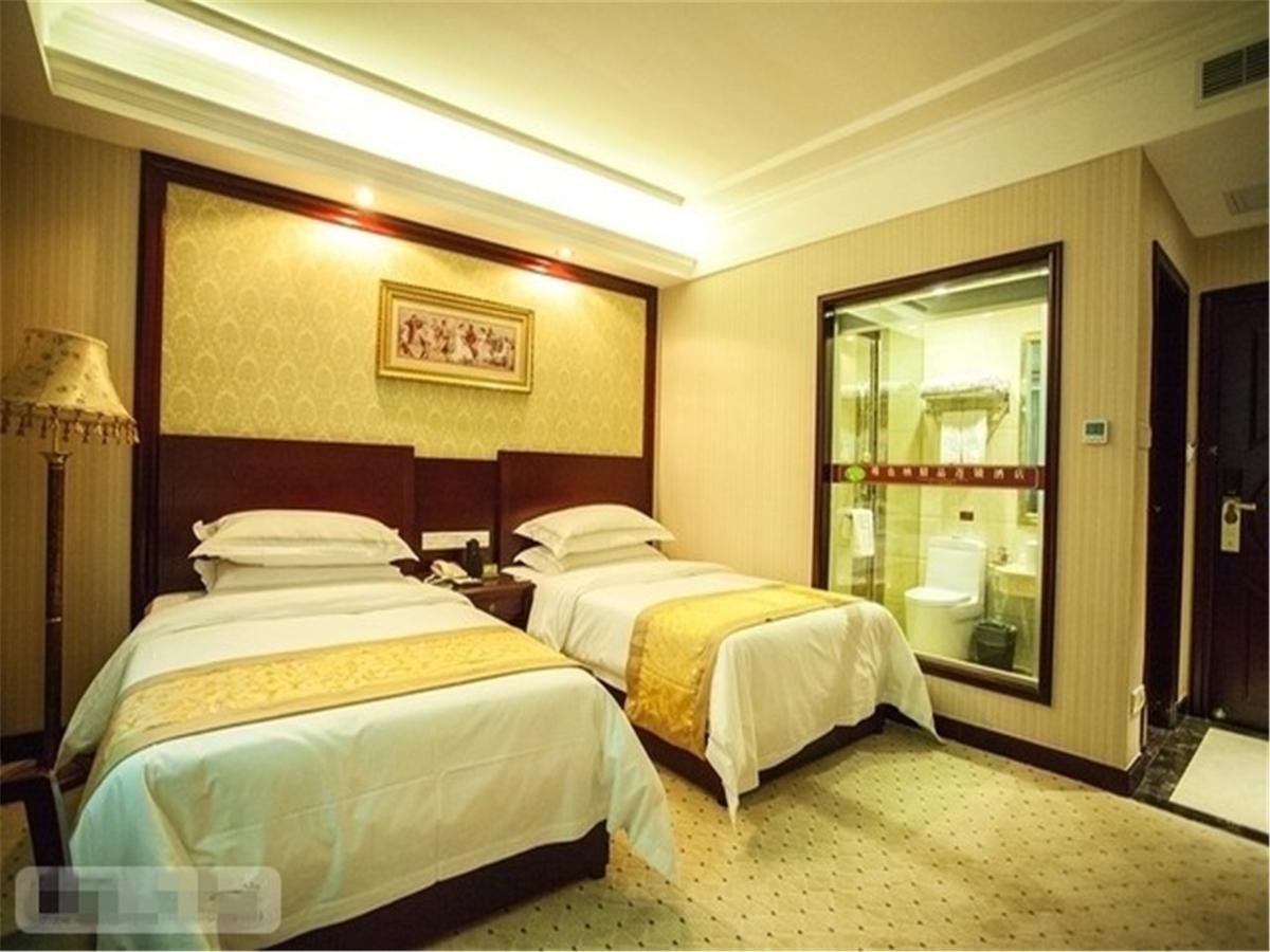 Vienna Hotel Guangzhou Airport Exterior foto