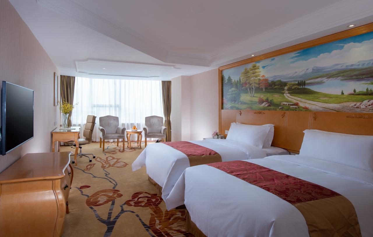 Vienna Hotel Guangzhou Airport Exterior foto